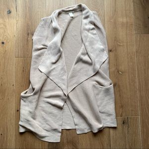 H&M Light Pink Sleeveless Cardigan Size XS